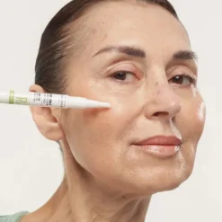 Novexpert POLYPHENOLS Targeted Dark-Spot Corrector
